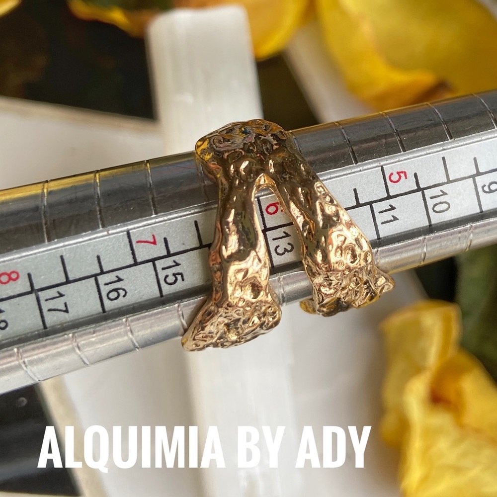 Chunky statement gold dome gem ring - Picture 3 of 3